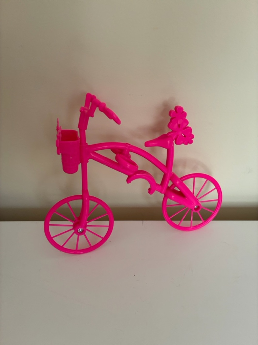 2007 Mattel Barbie Rides With You Hot Pink Bicycle